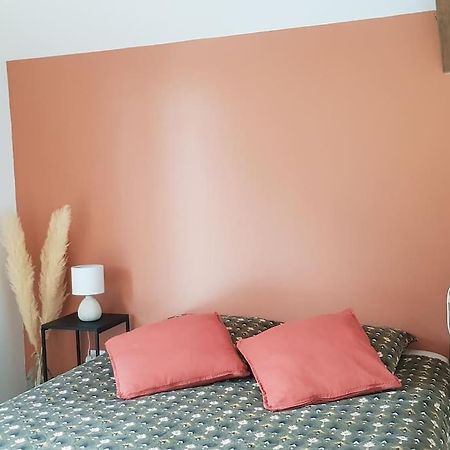 Studio cosy, centre historique Malestroit Apartamento Exterior foto